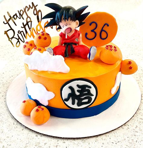 🎂✨ Check out this AMAZING Dragon Ball-themed cake! 🎉🍰 Perfect for any fan of Goku, Vegeta, and the Z Fighters. Whether you're celebrating a birthday or just want to power up your dessert game, this cake is a must-see. 🐉🔮 Tag a friend who would love this! 💬👇 Come fill your life with Sweet Goodness!!!!💕 #SweetGoodnessCakes #cakes #desserts #cupcakes #sweetdesserts #tinleypark #PalosHills #orlandparkil #orlandpark #Illinois #chicago #Chicagoland #ChicagoSuburbs #orlandparkcrossingapts #there... Dragon Ball Theme Cake, Goku And Vegeta Birthday Cake, Birthday Cake Dragon Ball, Dragon Ball Z Cake Goku, Dragon Ball Cake Ideas, Goku Cake Ideas, Goku Cake, Dragon Ball Cake, Dragon Ball Z Cake