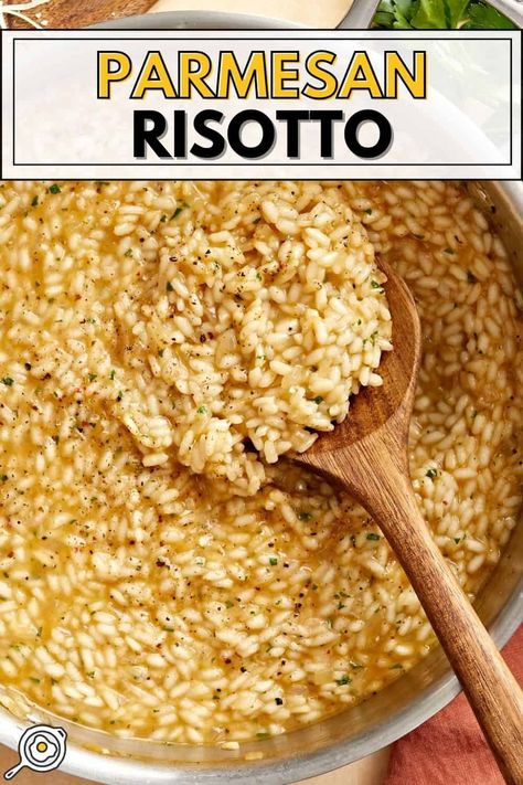 Creamy Parmesan risotto is comfort food at its finest! Warm, rich, and cheesy, this dish is a perennial favorite. Ibs Meals, Fiber Meals, Meatless Dinners, Budget Food, Parmesan Risotto, Cooking With White Wine, Quick Pasta Recipes, Budget Bytes, Random Recipes