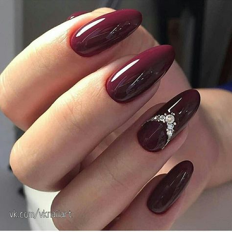 Maroon Nail, Nails Burgundy, Burgundy Nail Designs, Nail Desi, Wine Nails, Red Acrylic Nails, Classy Nail Designs, Burgundy Nails, Holiday Nail Art