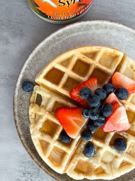 Easy Waffles Without Milk Recipe - Dairy Free Oat Milk Waffle Recipe, Waffles No Milk, Waffle Recipe Almond Milk, Waffles Without Milk, Dairy Free Waffle Recipe, Small Batch Waffle Recipe, Waffle Recipe Without Milk, Waffle Recipe No Milk, Waffle Mix Recipes