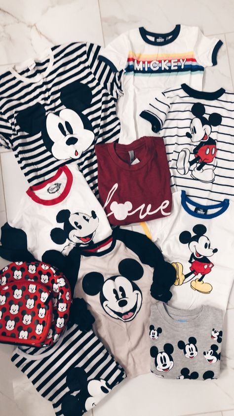 Disney Clothes, Disney Outfit, Disney Park Outfit, Disney Trip Outfits, Disney Baby Clothes, Cute Disney Outfits, Karakter Disney, Disney Themed Outfits, Disney World Outfits