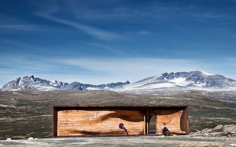 Snøhetta's Observation Pavilion In Norway Is Perfectly Positioned For Reindeer Watching - IGNANT Norwegian Architecture, Scandinavian Architecture, Pavilion Design, Public Architecture, Nature Architecture, Design Milk, Architecture Firm, Contemporary Architecture, Urban Design