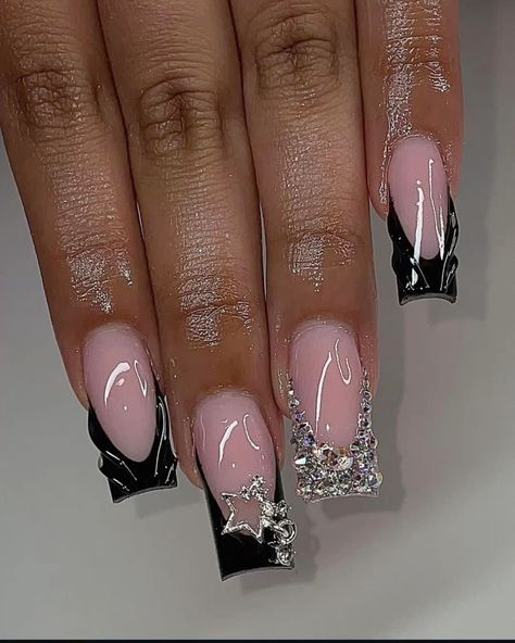 Sliver Nails, Birthday Nail Designs, Silver Nail Designs, Black Acrylic Nails, Hard Nails, Colored Acrylic Nails, Girly Acrylic Nails, Simple Acrylic Nails, Short Square Acrylic Nails