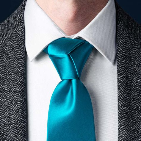 How To Tie A Necktie | Different Ways Of Tying A Tie | Ties.com Trinity Knot Tie, Balthus Knot, Tie Tying, How To Tie A Necktie, Ties Knots, Cool Tie Knots, Eldredge Knot, Leather Knots, How To Tie A Knot