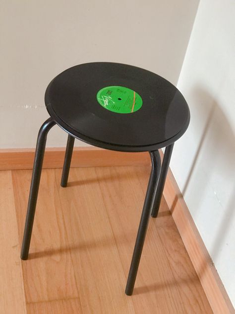 #diy #ikeahacks #ikeadiy #vinylstool #vinylsidetable Vinyl Side Table, Side Table Diy, Diy Side Table, Record Art, Table Diy, Diy Vinyl, Vinyl Siding, Ikea Diy, Ikea Hacks