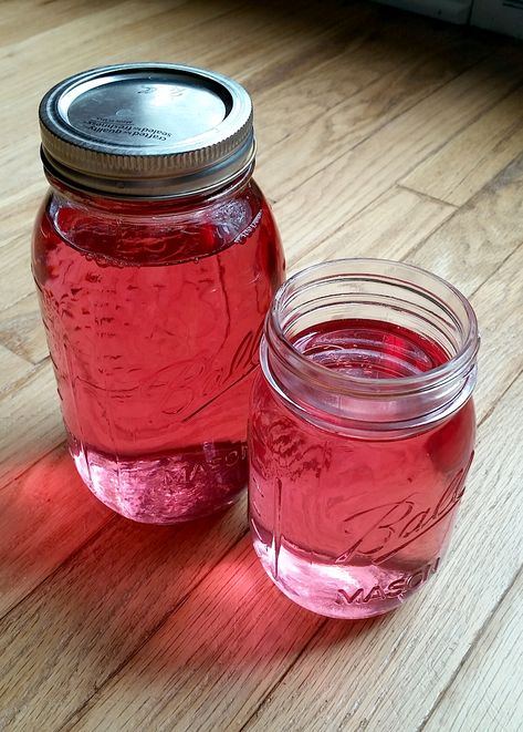 Rose Petal Uses, Homemade Rose Water, Rose Water Diy, Herbal Academy, Fresh Rose Petals, How To Make Rose, Rose Recipes, Herbal Apothecary, Dried Rose Petals