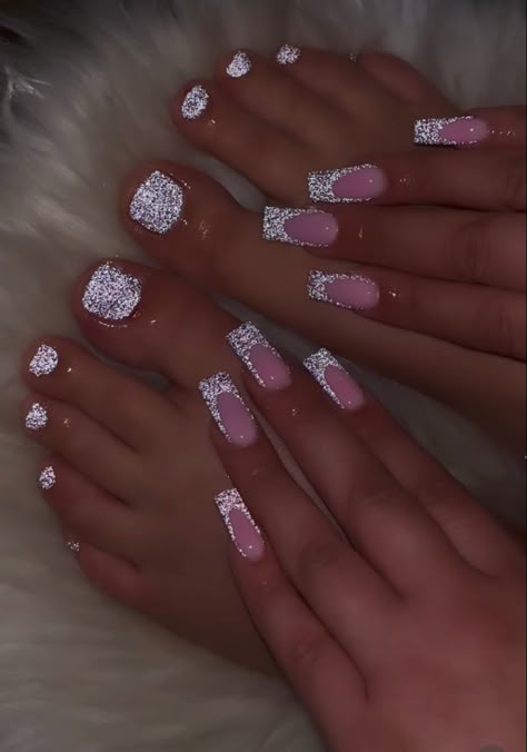 Glitter Toe Nails, Graffiti Nails, Gel Toe Nails, Acrylic Toe Nails, Pretty Toe Nails, Cute Toe Nails, Cute Acrylic Nail Designs, Dope Nail Designs, Short Square Acrylic Nails