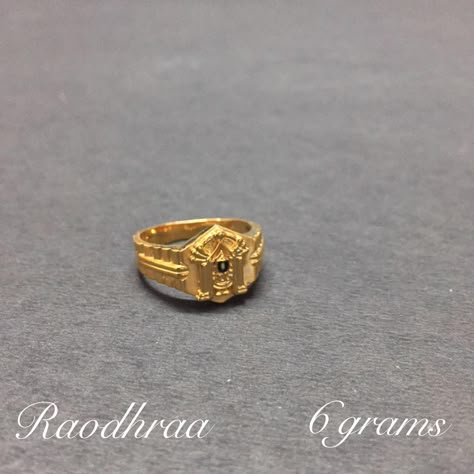 Boys Rings, Gold Engagement Ring Designs, Gents Gold Ring, Mens Gold Diamond Rings, Stunning Rings, 22 Carat Gold Jewellery, Mens Ring Designs, Couple Ring Design, Bead Collection