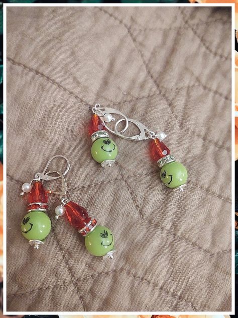 Christmas Jewelry Diy - Never miss the amazing and greatest deal. Click to visit and find out more! Diy Xmas Jewelry, Diy Christmas Necklace Ideas, Handmade Beaded Earrings For Christmas Gift, Diy Xmas Earrings, Diy Christmas Jewelry Ideas, Gnome Earrings Diy, Grinch Earrings Beaded, Diy Christmas Jewelry, Christmas Beaded Dangle Earrings With Ear Wire