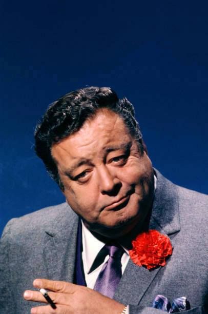 "How sweet it is!" Remembering Jackie Gleason (2/26/16 - 6/24/87) The beloved Golden Globe & Oscar nominated Actor, Comedian & Musician for the CBS TV Musical Comedy, The Jackie Gleason Show (1969) Jackie Gleason, Proverbs 17, Tv Musical, Musical Comedy, Golden Globe, Memory Lane, Proverbs, Comedians, High Res