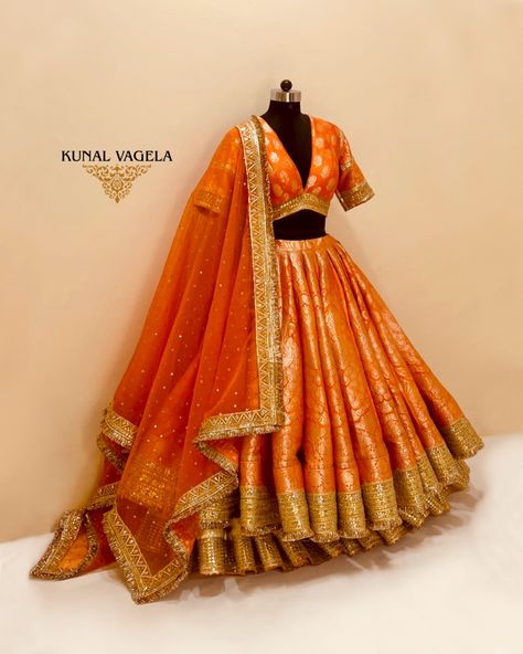 Orange And Blue Lehenga, Sider Lehnga, Orange Lengha, Lehenga Outfits, Lehenga Color Combinations, Gorgeous Lehenga, Function Dress, 2023 Bride, Bridal Entry