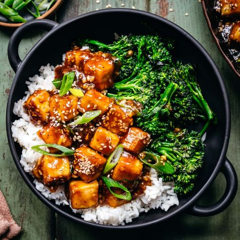 Tofu Teriyaki - Crowded Kitchen Vegetarian Bowl, Tofu Teriyaki, Mina Okabe, Crispy Baked Tofu, Rice And Broccoli, Vegetarian Bowls, Rice And Vegetables, Crowded Kitchen, Food Knowledge