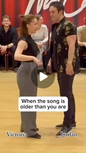 Shuffle Dance Videos, Happy Dance Video, Funny Dance Videos, Dance Shuffle, Funny Dancing Gif, Shuffle Dance, Dance World, Dance Humor, Happy Dance