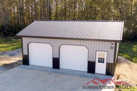 Summertown Metals Summertown Metals, Pole Shed, Garage Building Plans, Metal Garage Buildings, Metal House Plans, Steel Building Homes, Post Frame Building, Black Roof, Metal Garage