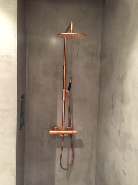 Copper Fixtures, Copper Shower Head, Copper Bathroom, Shower Fixtures, Diy Shower, Bathroom Pictures, Bath Room, Room Accessories, House Bathroom