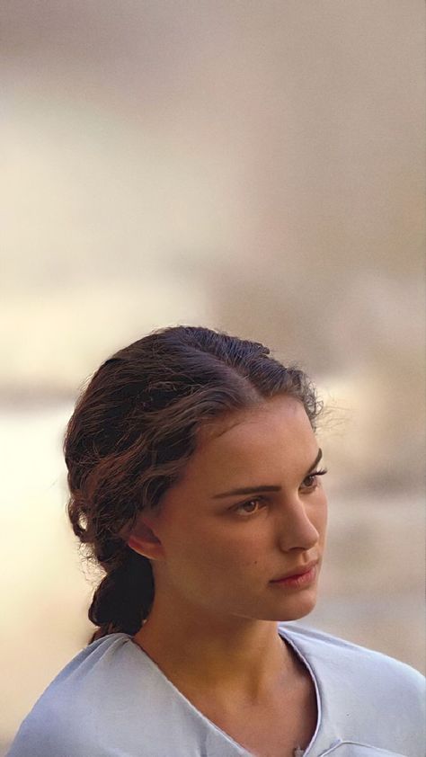 Padme Amidala Wallpaper, Padme Wallpaper, Natalie Portman Wallpaper, Padme Aesthetic, Natalie Portman Star Wars, Celebrity Eyebrows, Star Wars Padme Amidala, Padmé Amidala, Star Wars Padme