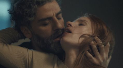 Jessica Chastain And Oscar Isaac, Jessica Chastain Oscar, Scenes From A Marriage, Marc Spector, Baby Picture Frames, Fever Pitch, Bi Panic, Beatles Art, Oscar Isaac