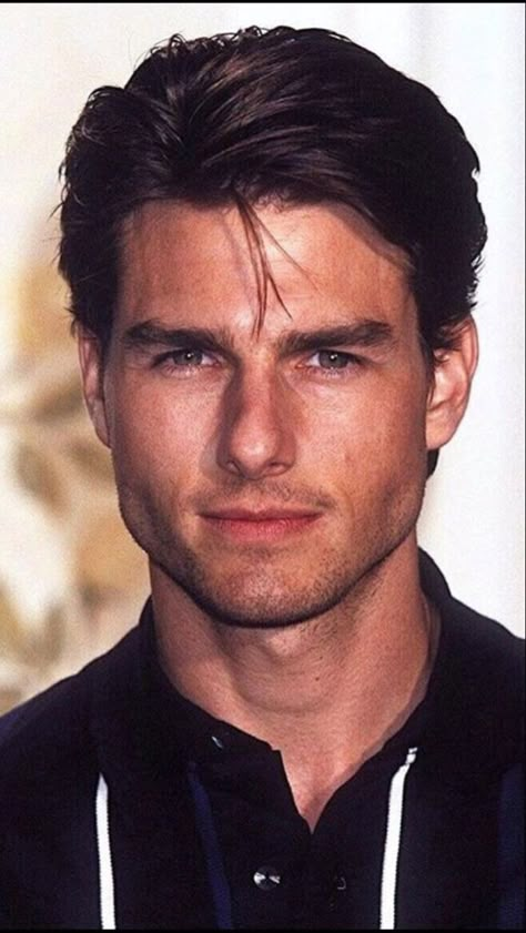 Tom Cruise Long Hair, Regulus Acturus Black, Tom Cruise Hot, 90s Men, Men Hair Color, Corte De Cabelo Masculino, The Perfect Guy, Katie Holmes, Hot Actors