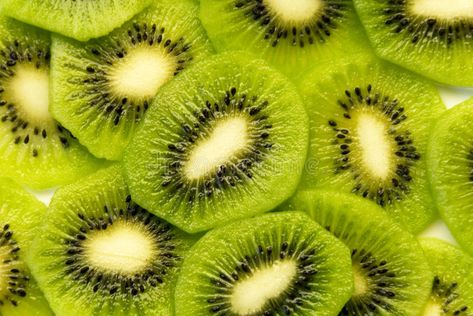 Kiwi Background, Image Kiwi, Fruits Photos, Fruit Slice, Kiwi Fruit, Sparkling Water, Kids Lunch, Vitamins And Minerals, Kiwi