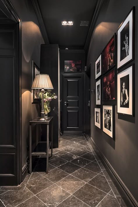 Dark Interior Design, Black Rooms, Scandinavian Apartment, Dark House, Dark Home Decor, Dark Home, Dark Interiors, Modern Scandinavian, Gothic House