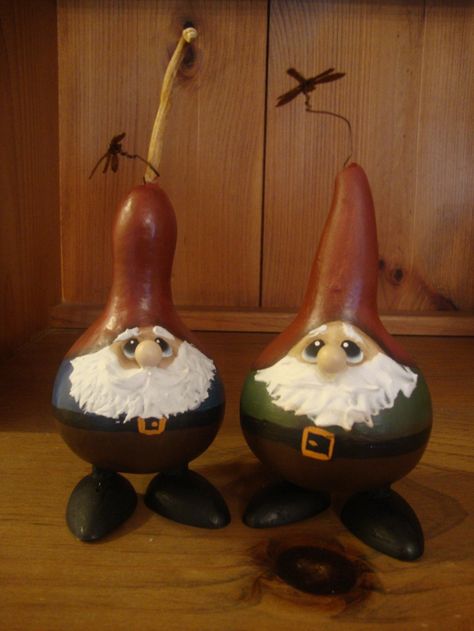 Garden Gnomes - GOURD CRAFTS Gourd Lanterns, Gnome Gourds, Santa Gourds, Gourds Painted, Christmas Gourds, Gourd Painting, Birdhouse Gourds, Gorgeous Gourds, Oh My Gourd