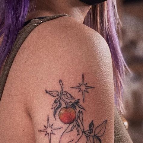 sze on Instagram: "eden’s apple for zinnia, thank you 🍎 — books are still open for April #stickandpoke #stickandpoketattoo #handpoke #handpoked #handpoketattoo #machinefree #handpushed #sgtattoos #botanicaltattoo" Eve Apple Tattoo, Apple Slice Tattoo, Bitten Apple Tattoo, From Eden Tattoo, Apple Tattoo Design, Apple Tattoo Ideas, Fiona Apple Tattoo, Zinnia Tattoo, Adam And Eve Apple