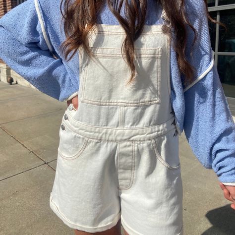 Boutique Denim Overall In Off White With Rolled Hem. Overall Has A Relaxed Fit.