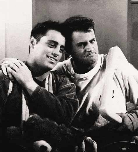 Basically, they had every possible kind of hug down. Even the head-rub-side-hug. Joey And Chandler, Two Men, Tumblr, Animals