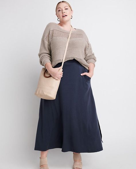 Fashion Dresses Plus Size, Maxi Skirt Work, Fashion 70s Style, Plus Size Maxi Skirt, Maxi Skirt Winter, Plus Size Inspiration, Maxi Skirt Style, Fashion 70s, Maxi Outfits