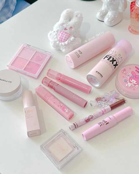 pink makeup day 💗🥛 It's OMG Day at @oliveyoung_global 🍡 Shop now and get these perks: ♡ 23% off entire purchase ♡ Extra 10% off on all BOJ products ♡ 23% off on selected skincare and makeup products Available at @oliveyoung_global global app ♡ 📧 Discount Code: DICAKOO17 #oliveyoung #oliveyoungaffiliate #oliveyoungglobal #pinkmakeup #prettyinpink #pinkvibes #kbeauty #koreanmakeup #kbeauty Skincare And Makeup Products, Pretty Products, Makeup Package, Olive Young, Skincare And Makeup, Fancy Makeup, Pink Vibes, Pink Makeup, Makeup Pictures