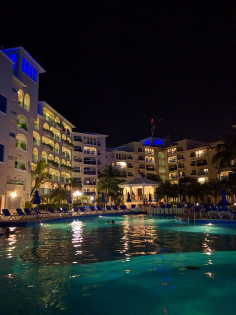 Cancun Mexico Aesthetic Night, Hotel Resort Aesthetic, Resort Aesthetic Pictures, Hotel Night Aesthetic, Bahamas At Night, Hotel Aesthetic Night, Mexico At Night, Cancun Mexico Hotels, Cancun City