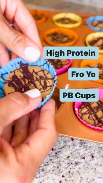 Lori Miggins on Instagram: "Where are my PB cup lovers at? I used to think you had to cut out dessert entirely to make any progress, but it was never sustainable. Instead, make a healthier version of your favorite treat... I store these in the freezer ready to go. Comment below DESSERT and I’ll send you my free healthy dessert guide! Follow @lorimiggins for more healthy treats! And make sure you SAVE this recipe NOW for when you are ready to try it! These are so delicious and easy to make in under just 20 minutes! FRO YO PEANUT BUTTER CUPs 🧊 🥜 🍫 VEGAN | DF | GF Have patience with these, they take a little time in between each step to freeze, but it’s well worth the wait! INGREDIENTS: - DAIRY FREE DARK CHOCOLATE chips (I use @pascha.chocolate ) - Several TEASPOONS of natural peanu Froyo Peanut Butter Cups, Fro Yo Peanut Butter Cups, Dessert Bark, Protein Peanut Butter Cups, Aip Paleo Desserts, Allergy Diet, Fro Yo, Pb Cups, Beautiful Breakfast