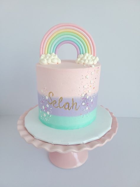 Rainbow Cake Ideas, Pastel Rainbow Cake, Cake Rainbow, Rainbow Birthday Cake, Ombre Cake, Rainbow Birthday, Rainbow Cake, Colorful Rainbow, Pastel Rainbow