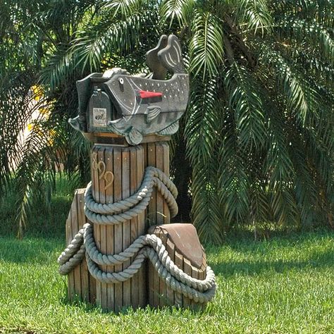 Fish and dock posts mailbox Nautical Mailbox, Funny Mailboxes, Front Of A House, Cool Mailboxes, Mailbox Garden, Mailbox Makeover, Mailbox Landscaping, Unique Mailboxes, Mailbox Ideas