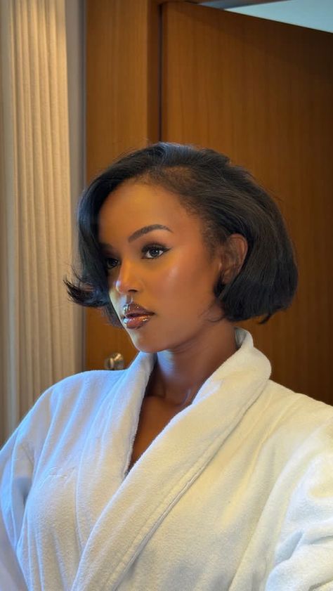 4c Bob Hairstyles, Old Money Bob Black Women, Short Bob Weave Hairstyles Sew Ins, 90s Blowout Hair Black Women Short, Side Part Bangs Short Hair, Bob Sew In Weave With Leave Out, Side Bob Black Women, Short Hair Hairstyles Black Women, 4c Bob