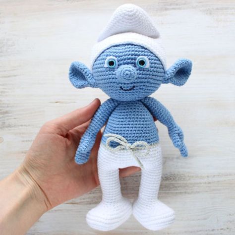 Crochet Smurf Amigurumi - Free Pattern Amigurumi Baba, Amigurumi Today, Giraffe Crochet, Pola Amigurumi, Crochet Animal Patterns, Crochet Dog, Crochet Doll Pattern, Amigurumi Free, Amigurumi Free Pattern