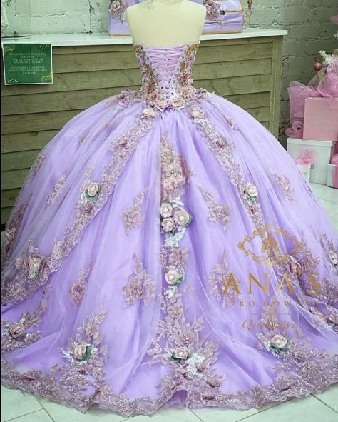 Quinceanera Dresses Lavender, Purple Quince Dress, Gold Quince Dress, Purple Quinceanera Theme, Tangled Dress, Lavender Quinceanera Dresses, Lavender Quinceanera, Purple Quince, Quinceanera Themes Dresses