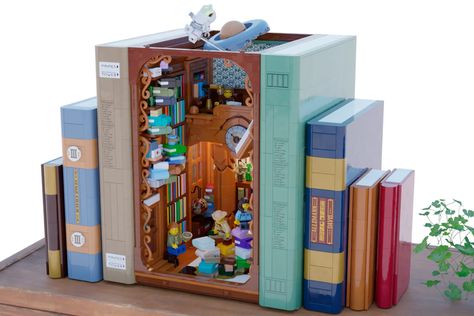 LEGO IDEAS - Magic Bookends Lego Book Nook, Library Book Nook, Lack Motivation, Lego Watch, Lego Juniors, Lego Techniques, Lego Books, Lego Display, Lego Diy