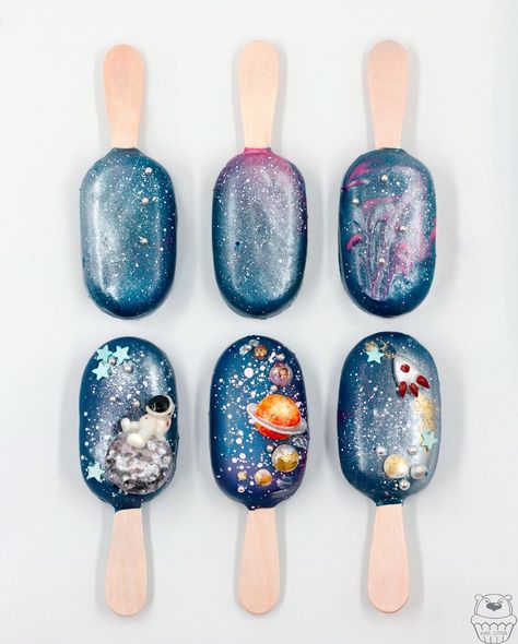 Galaxy Popsicles, Otter Cupcakes, Planet Birthday, Planet Cake, Leo Birthday, Space Birthday Party, Eye Makeup Steps, Fun Recipes, Instagram Tutorial