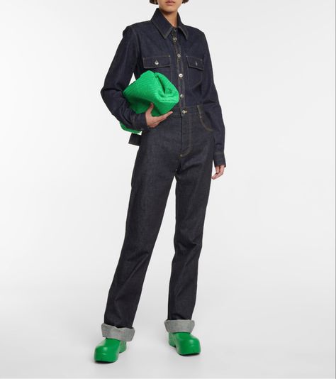 Bottega Puddle Boots Outfit, Puddle Boots Outfit, Bottega Puddle Boots, Rubber Boots Outfit, Bottega Green, Puddle Boots, Green Outfit, Rubber Boots, Boots Outfit