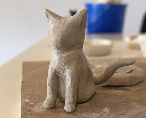 Clay Statues Easy, Cat From Clay, Air Dry Clay Cat, Clay Cat, Ceramic Cat, Clay Cat Sculpture Tutorial, How To Sculpt A Cat From Clay, Ceramic Cats Sculpture, Ceramic Cats Sculpture Clay