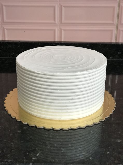 White Cake With White Frosting, Plain White Cake Simple, Simple White Birthday Cake, White Simple Cake, Small White Cake, White Smash Cake, Plain White Cake, Welcome Home Cakes, Simple White Cake