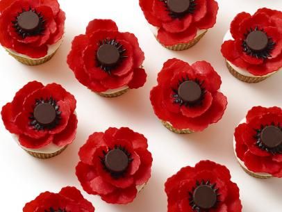 Poppy Cupcakes, Frosting Decorating, Poppy Wedding, Dark Chocolate Frosting, Daisy Cupcakes, Poppy Cake, Gift Jars, Salty Cake, Food Network Magazine