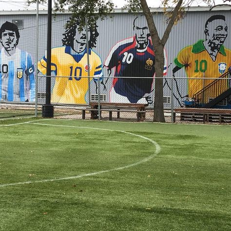 Soccer Classroom Theme, Soccer Backyard, Soccer Mural, Outdoor Mural, Indoor Soccer, Football Stadiums, Sports Art, Sports Bar, Soccer Training