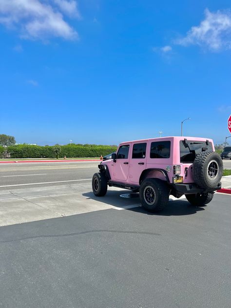 Pink Wrapped Jeep, Light Pink Jeep Wrangler, Pink Jeep Rubicon, Pink Jeep Aesthetic, Light Pink Jeep, Pink Jeep Wrangler, Barbie Jeep, Jeep Lights, Princess Car