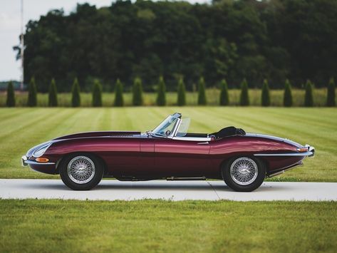 1966 Jaguar E-Type Series 1 4.2-Litre Roadster Jaguar E Type Roadster, Vintage Jaguar Car, E Type Jaguar, Vintage Jaguar, Classic Jaguar, Jaguar Xke, Jaguar (cars), Vw Classic, Good Looking Cars