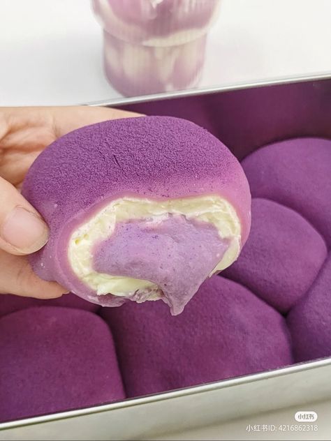 Purple Mochi, Pho Broth, Sweet Cafe, Rice Paddies, Purple Food, Kawaii Cooking, Food Carving, Food O, Healthy Sweets Recipes