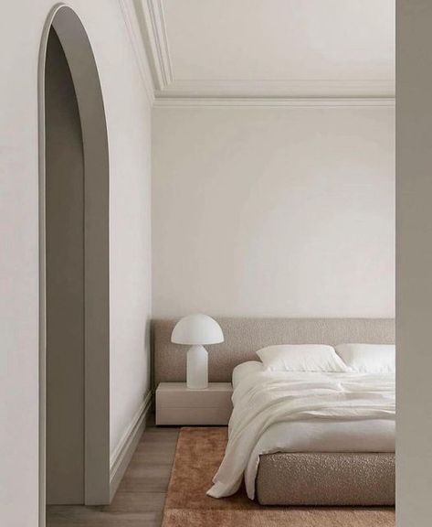 Extended Headboard, Brick Bedroom, Peaceful Interior, Bakery Design Interior, Minimal Bedroom, Interiors Dream, Minimalism Interior, Bedroom Interior Design, Small Room Bedroom