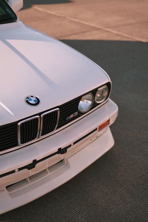 Bmw M3 Wallpaper, Bmw Wallpaper, Serie Bmw, Dream Cars Bmw, Bmw E30 M3, Bmw Wallpapers, Pimped Out Cars, Bmw Classic, Street Racing Cars