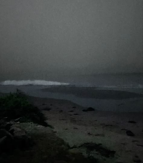 Dark Beach Asthetics Photos, Haunted Beach Aesthetic, Gloomy Night Aesthetic, Cloudy Night Aesthetic, Creepy Sea Aesthetic, Creepy Island Aesthetic, Gloomy Town Aesthetic, Spooky Island Aesthetic, Spooky Beach Aesthetic